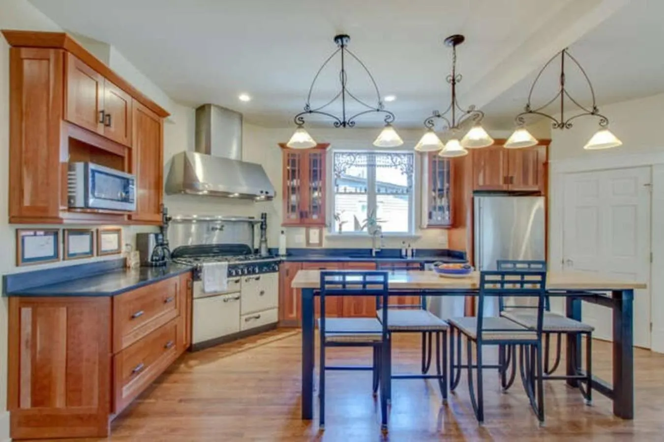 Holiday home Huge Vandy Home Minutes To Downtown Walk To Grocery Nashville